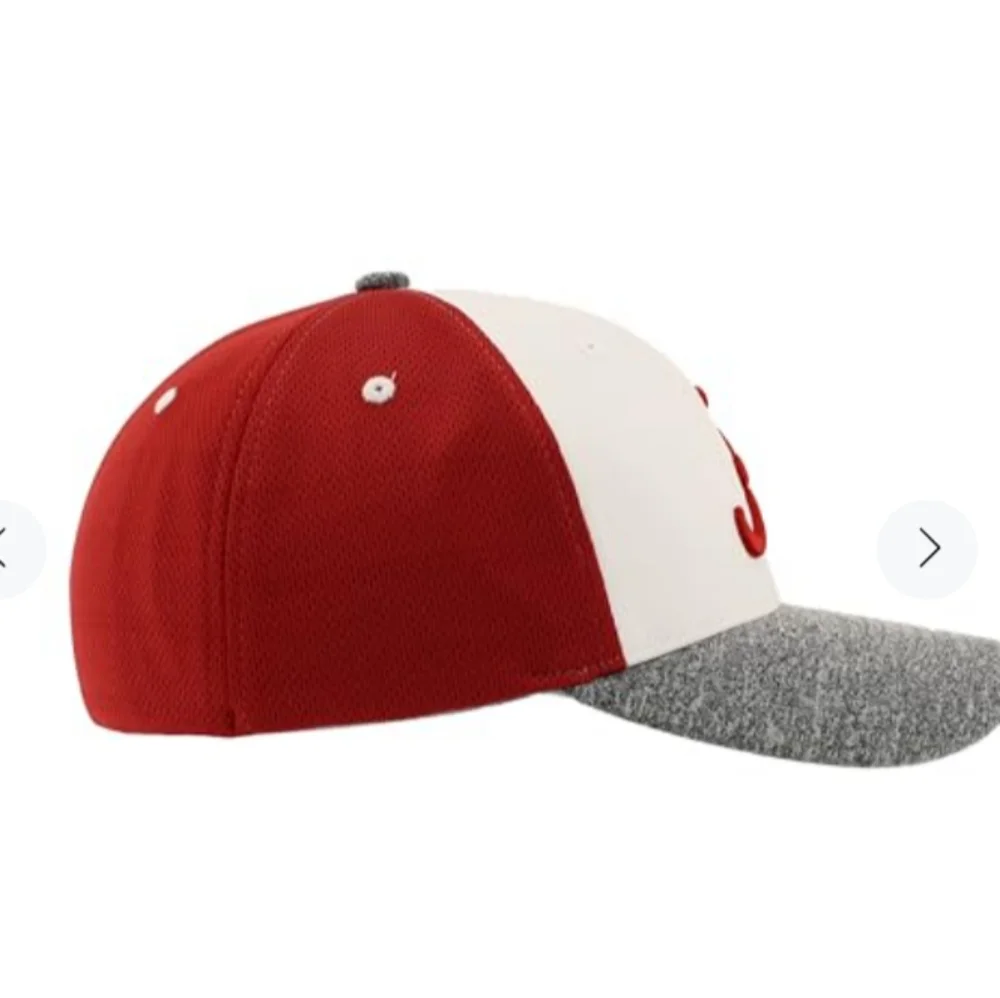 NWT Alabama Crimson Tide NCAA Zephyr Fitted Medium Hat Football Sports Red White